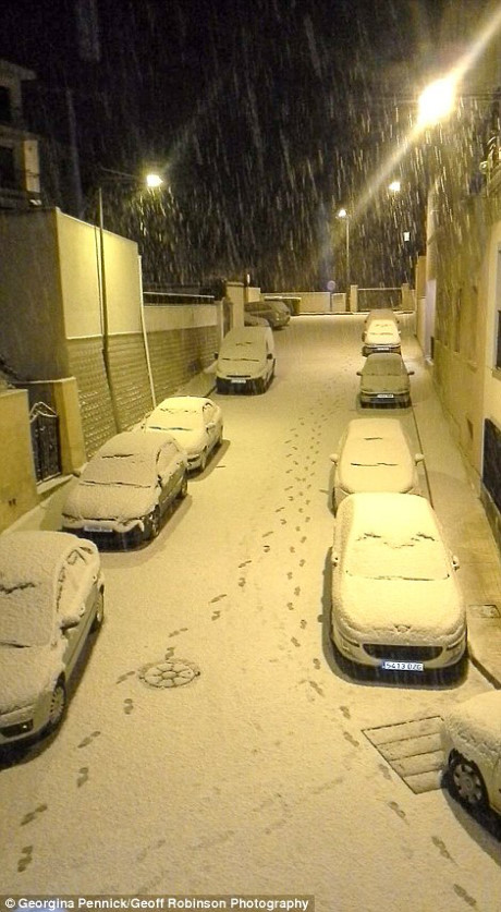 Đây là trận bão tuyết mạnh nhất trong 35 năm qua ở Tây Ban Nha. (Nguồn: Dailymail)
