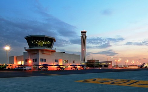 Sân bay lớn nhất thế giới sắp được hình thành tại Dubai - thành phố siêu đắt đỏ nổi tiếng với những tòa nhà chọc trời
