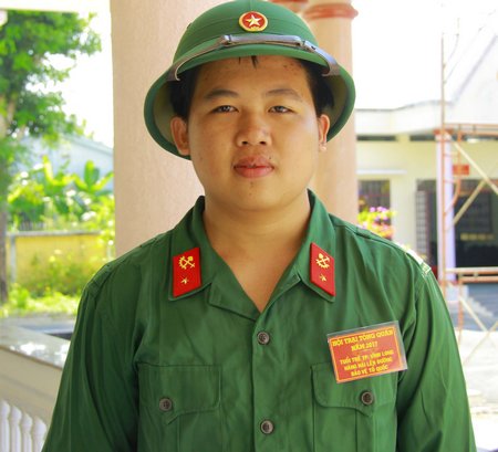 Dù gặp cú sốc gia đình nhưng tân binh Nguyễn Hoàng Minh Hiền không lung lay ý chí trước khi nhập ngũ.