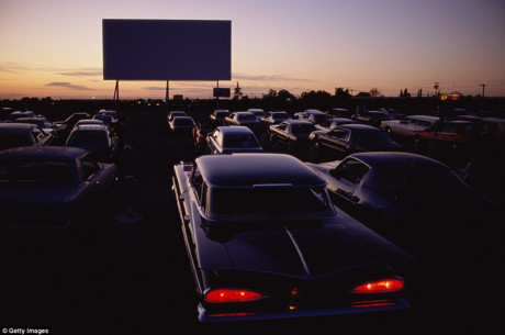 Số lượng người xem phim cũng như những chiếc xe ngày càng giảm, chúng bị thay thế bởi trung tâm thương mại hay bãi đậu xe.