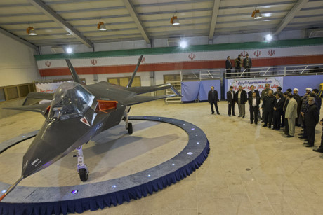 Chương trình phát triển máy bay Qaher-313 hay còn gọi là Dominant-313 của Iran cho đến nay vẫn bị đặt dấu hỏi về khả năng vươn tới những tính năng của 1 chiến đấu cơ thế hệ thứ 5. (Ảnh: AP)