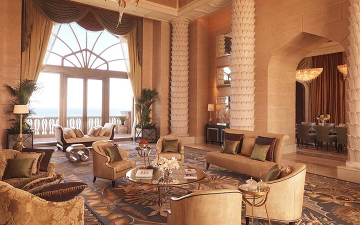 Căn phòng Royal Bridge Suite ở khách sạn Atlantis, The Palm, Dubai là nơi Kim Kardashian và nhiều ngôi sao hạng A từng ở, với giá 30.000 USD một đêm