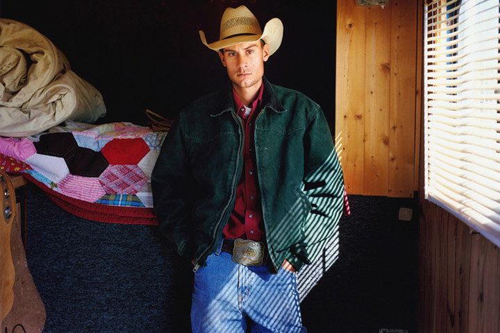 Justin Anz, một người làm thuê cho một trang trại lớn ở Olney, Texas, năm 2009.