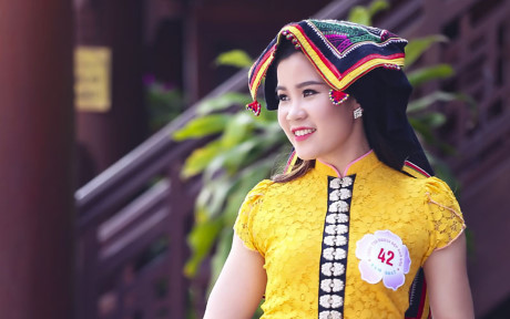 Nguyễn Thị Thùy, SBD 42, Điện Biên. Chiều cao 1m 63, nặng 51kg. Sở thích múa, hát, du lịch.
