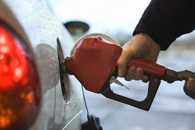Giá xăng, dầu có thể giảm vào ngày mai. (ảnh minh họa, nguồn: Internet)