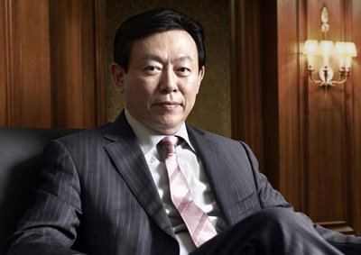 Chủ tịch Shin Dong-bin của Tập đoàn Lotte Hàn Quốc ra tòa vì tội tham ô, trốn thuế.