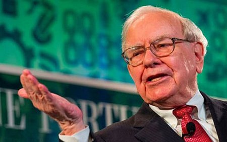 Tỷ phú Warren Buffett không phải là người giàu có duy nhất sống tằn tiện (Ảnh: Bisnow)