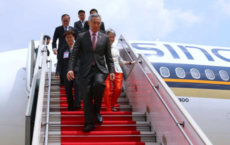 Chuyến thăm Việt Nam lần này của Thủ tướng Lý Hiển Long và Phu nhân kéo dài 4 ngày. Ảnh: AFP