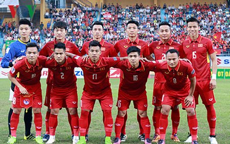 ĐT Việt Nam sẽ không có sự phục vụ của Văn Lâm và Văn Thắng ở trận mở màn vòng loại thứ 3 Asian Cup 2019 vì chấn thương (Ảnh: Minh Hoàng).