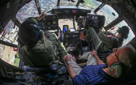 Ngày 21/3, Tổng thống Peru Pedro Pablo Kuczynski đã phải sử dụng trực thăng đi thị sát thành phố ven biển Trujilo để chỉ đạo công tác cứu hộ cũng như khác phục hậu quả do mưa lớn và lũ lụt gây ra.