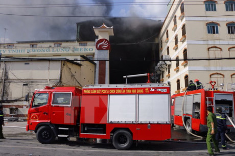 Được biết khu nhà xưởng của Công ty Kwong Lung – Meko - nơi xảy ra cháy có diện tích hơn 17.000 m2 với hơn 1.300 công nhân. (Ảnh: Thanh Liêm/TTXVN)