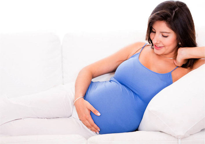 Tốt cho phụ nữ mang thai. Quả lựu là thứ trái cây chứa nhiều hàm lượng chất xơ, vitamin và khoáng chất; niacin, axit folic rất tốt cho phụ nữ mang thai.