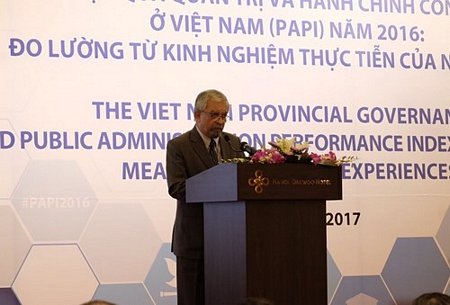 Ông Kamal Malhotra, Điều phối viên thường trú Liên Hợp quốc tại Việt Nam phát biểu khai mạc. 
