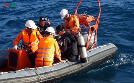 Rạng sáng 28/3: Tàu Petrolimex 14 cứu được 2 thuyền viên là thuyền trưởng Nguyễn Viết Thắng (47 tuổi, quê tỉnh Thái Bình) và sỹ quan vận hành boong Hoàng Tiến Khôi (quê tỉnh Hải Dương), 9 nạn nhân khác vẫn mất tích. Đến ngày 1/4, thi thể 9 thuyền viên mất tích được tìm thấy. Nguyên nhân vụ tai nạn đang được điều tra làm rõ.