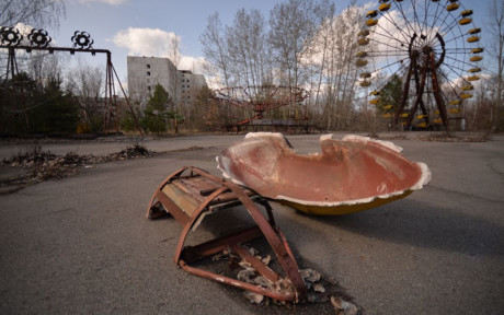 Pripyat, một thành phố Ukraine gần biên giới với Belarus được thành lập từ năm 1970 để phục vụ Nhà máy điện nguyên tử Chernobyl. Thành phố gần 50.000 dân này bị bỏ hoang hoàn toàn sau thảm họa Chernobyl năm 1986. Công viên giải trí Pripyat, vốn được khai trương chỉ vài ngày trước thảm họa, nay trở thành một địa điểm du lịch độc lạ.