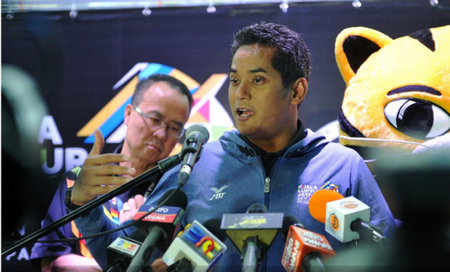Bộ trưởng Thể thao Malaysia Khairy Jamaluddin xác nhận thay đổi lịch bế mạc SEA Games 2017 với giới truyền thông.