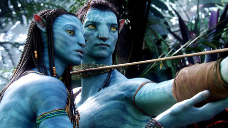 Avatar (841.258.100 USD): Đây là bộ phim Hollywood đầu tiên chiếu ở Việt Nam với định dạng 3D. Bộ phim lấy bối cảnh trên Pandora, một mặt trăng có hệ sinh thái giống như Trái đất. Pandora có chứa một loại khoáng chất cực hiếm như chìa khóa cho cuộc khủng hoảng năng lượng ở thế kỷ XXII.