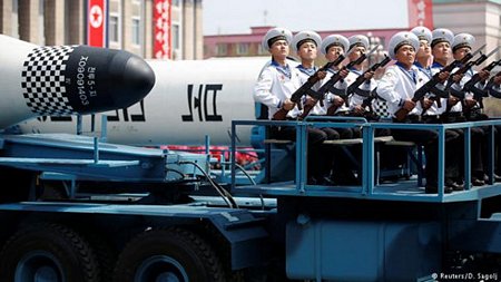 Lần đầu tiên Triều Tiên công bố hình ảnh tên lửa đạn đạo phóng từ tàu ngầm
