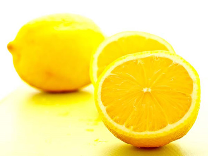 1. Citrus pectin, một chất chiết xuất từ vỏ chanh được cho là có khả năng ngăn ngừa hoặc ức chế ung thư vú và ung thư tiền liệt tuyến.