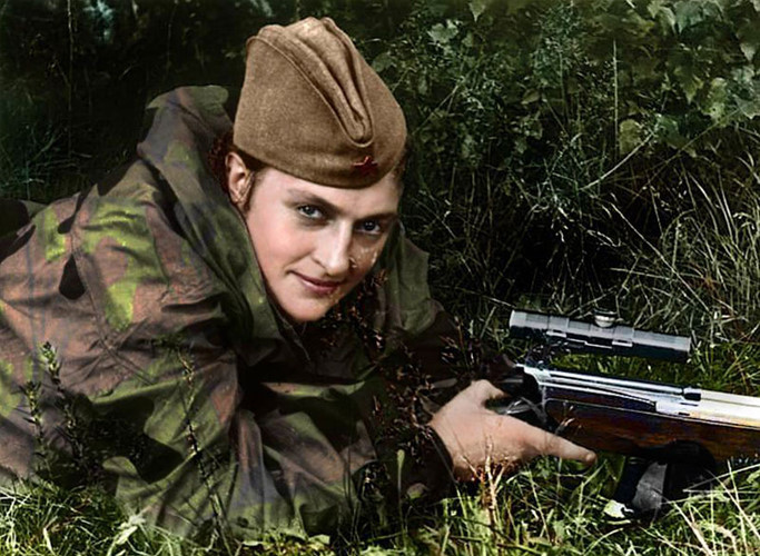 Nữ xạ thủ Pavlichenko từng nói: Chúng tôi bắn quân của Hít-le 