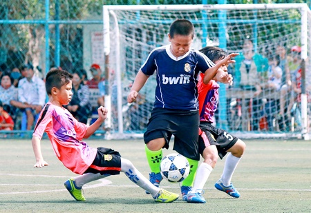 Các cầu thủ bóng đá trẻ Vĩnh Long sẽ có cơ hội được đào tạo, tập luyện để trở thành “sao” tương lai trên sân cỏ.