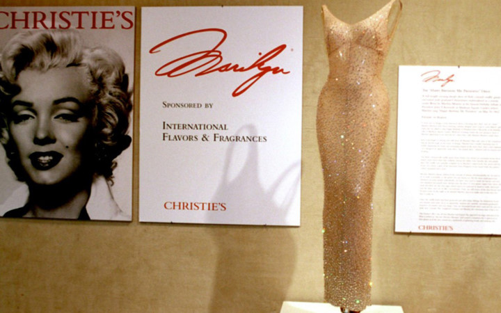 Chiếc váy của Marilyn Monroe được một nhà sưu tầm mua với giá 1,27 triệu USD tại cuộc đấu giá do hãng Christies tổ chức ở New York