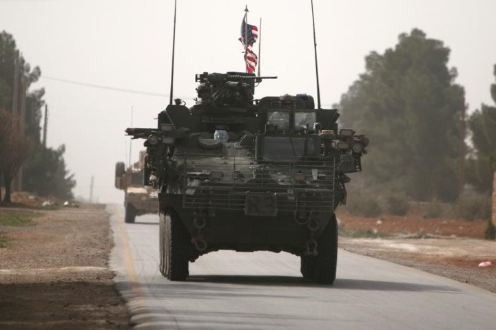 Xe quân sự Mỹ hoạt động ở phía bắc thành phố Manbij, Syria, ngày 9/3/2017.