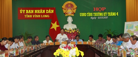 Chủ tịch UBND tỉnh- Nguyễn Văn Quang chủ trì phiên họp thường kỳ tháng 4