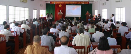 Họp mặt các chức sắc tôn giáo thông tin vụ nghi phạm Nguyễn Hữu Tấn tự sát trong Trại tạm giam thuộc Công an tỉnh.