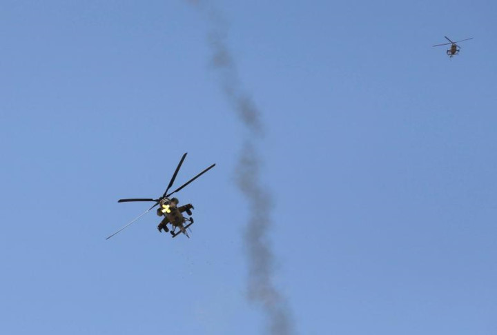 Trực thăng của quân đội Iraq tấn công các mục tiêu trên bộ của IS