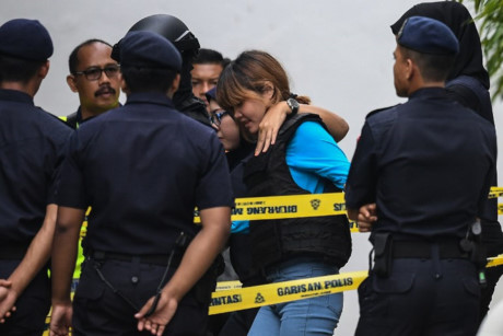 Các luật sư biện hộ lập luận rằng chỉ có 2 người là Đoàn Thị Hương và Siti Aisyah thì không thể tự mình thực hiện vụ việc này và sự vắng mặt của 4 nghi phạm nước ngoài khiến cho khó có thể xác định ai là chủ mưu vụ việc. (Ảnh: AFP)