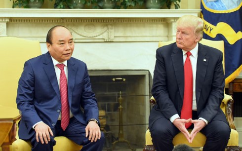 Thủ tướng Nguyễn Xuân Phúc và Tổng thống Hoa Kỳ Donald Trump