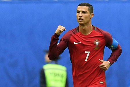 Ronaldo vươn lên vị trí số 2 trong danh sách các cây săn bàn hàng đầu cho các ĐTQG ở châu Âu