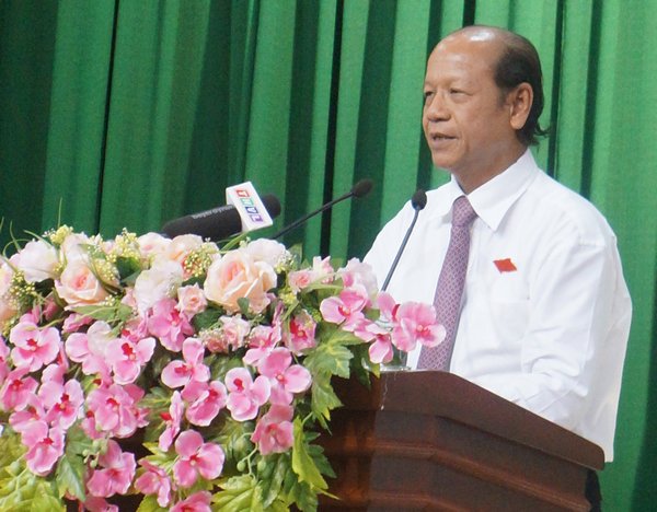 Chủ tịch HĐND tỉnh Trương Văn Sáu phát biểu khai mạc kỳ họp