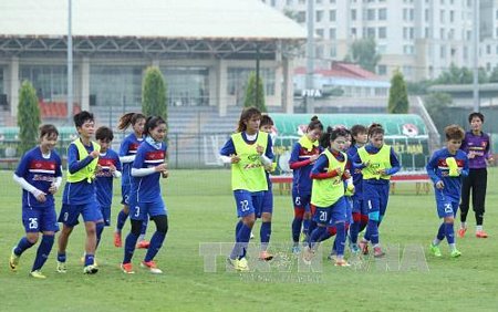 Đội tuyển bóng đá nữ Quốc gia tập luyện chuẩn bị cho SEA Games 29. Ảnh: Quốc Khánh/TTXVN