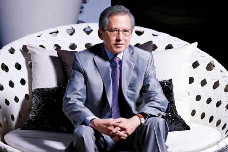 7. Gia đình Kwek/Quek (Hong Leong Group, Singapore và Malaysia):    Gia đình Kwek/Quek hiện đang có tổng khối tài sản trị giá 18,5 tỷ USD. Tập đoàn tài chính và bất động sản khổng lồ Hong Leong đang được 15 thành viên của gia đình Kwek/ Quek chia nhau quản lý các mảng.
