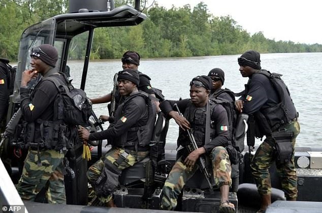 Quân đội Cameroon đã ngay lập tức tiến hành tìm kiếm cứu nạn. (Nguồn: AFP)