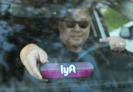 Lyft, ứng dụng chia sẻ xe hơi ra đời năm 2012 và đe dọa mạnh mẽ với Uber, công ty khởi nghiệp giá trị nhất của Mỹ. Với khoảng 1 triệu người dùng mỗi ngày ở Mỹ, giá trị của Lyft lên tới 7,5 tỷ USD.