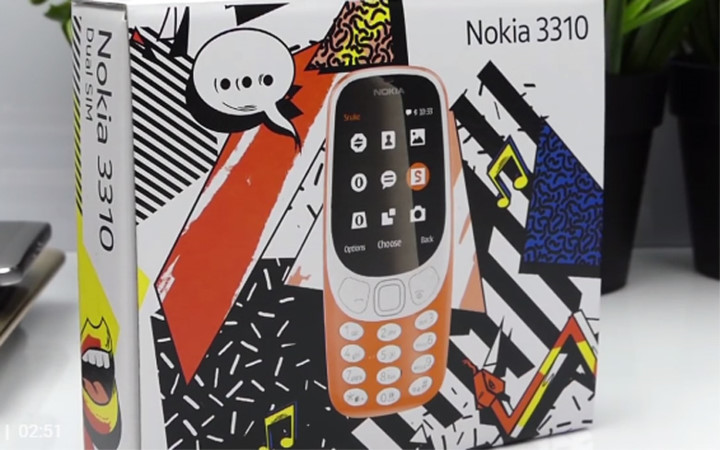 Nokia 3310 - Mẫu di động cơ bản mới của HMD Global cách tân kiểu dáng từ huyền thoại Nokia 3310 trong quá khứ (Ảnh: VTC News)