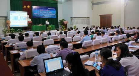 Ông Nguyễn Hữu Nguyên - đại diện Trung tâm Ứng cứu khẩn cấp máy tính Việt Nam thông tin tình hình an toàn thông tin mạng.