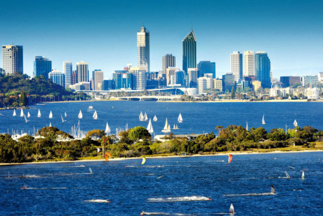 Australia còn có hai thành phố khác nằm trong top 10 nơi đáng sống nhất thế giới là Adeleine và Perth. Ảnh: Right Car Hire.