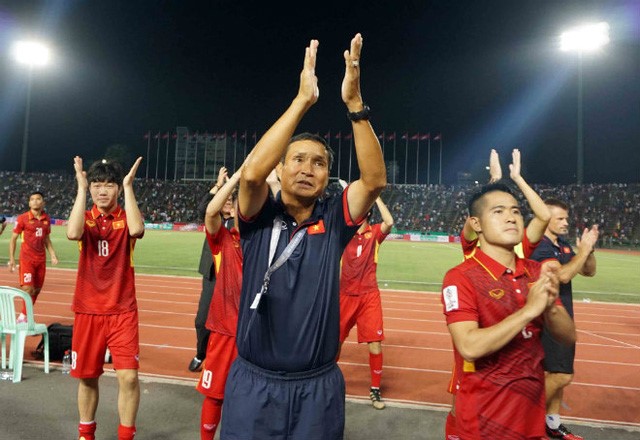 HLV Mai Đức Chung hài lòng sau trận thắng Campuchia