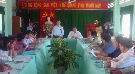 Ths. Nguyễn Văn Nhiên - Phó Chánh thanh tra Bộ Y tế (đoàn số 4) làm việc với BCĐ Liên ngành vệ sinh ATTP tỉnh Vĩnh Long.