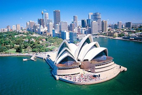 Nhà hát Opera Sydney, còn được gọi là Nhà hát Con Sò) là một công trình nhà hát tại thành phố Sydney, Úc. Ảnh: Internet.