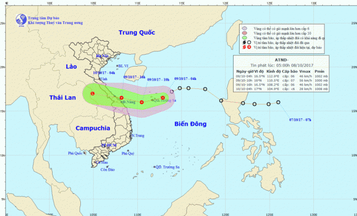 Từ chiếu tối nay, áp thấp nhiệt đới sẽ đi vào đất liền các tỉnh từ Quảng Bình đến Đà Nẵng. 
