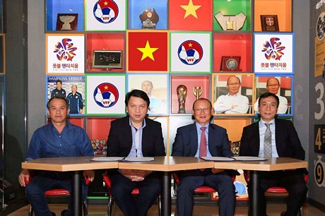 VFF sẽ hỗ trợ tối đa cho HLV Park Hang Seo.