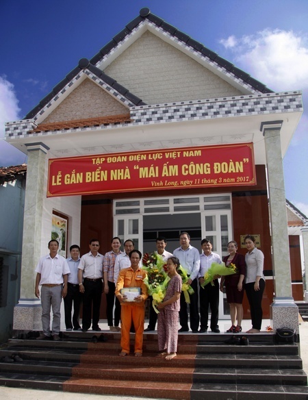 Ngôi nhà của anh Trương Thanh Bình thuộc Công đoàn điện lực Vĩnh Long, tại ấp Phước Lợi C, xã Phước Hậu, huyện Long Hồ.