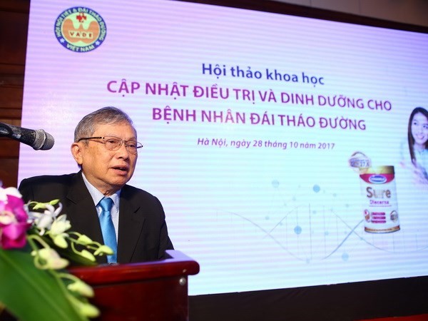Giáo sư Thái Hồng Quang khai mạc hội nghị khoa học Cập nhật điều trị & dinh dưỡng cho bệnh nhân đái tháo đường.