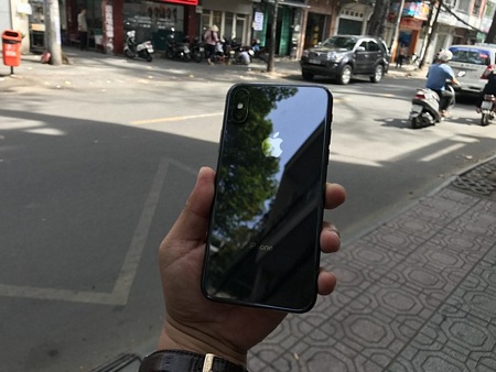 iPhone X đầu tiên tại Việt Nam