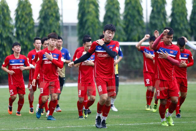  Đội tuyển Việt Nam tập trung đợt cuối cùng trong năm chuẩn bị cho trận cầu quyết định tấm vé tới vòng chung kết Asian Cup 2019 với Afghanistan hôm 14/11 tới. (Ảnh: Minh Chiến/Vietnam+)